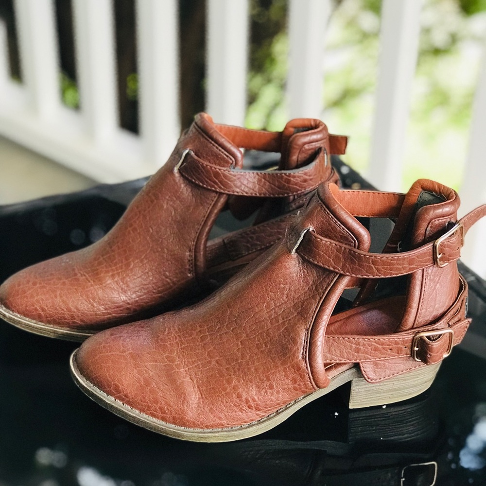 Brown open side booties - Picture 1 of 2